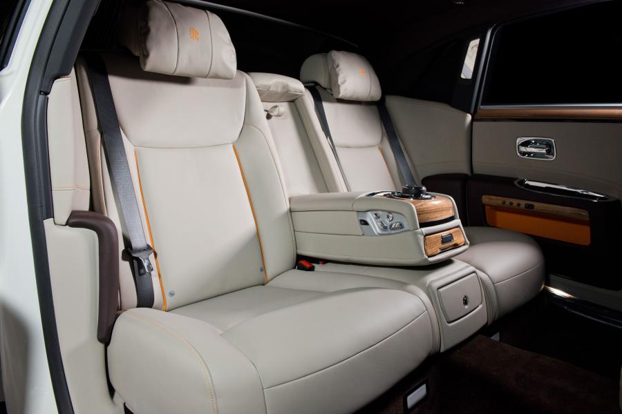  Rolls-Royce Ghost EWB KoChaMongKol 2016 года  (фото 9 из 14)